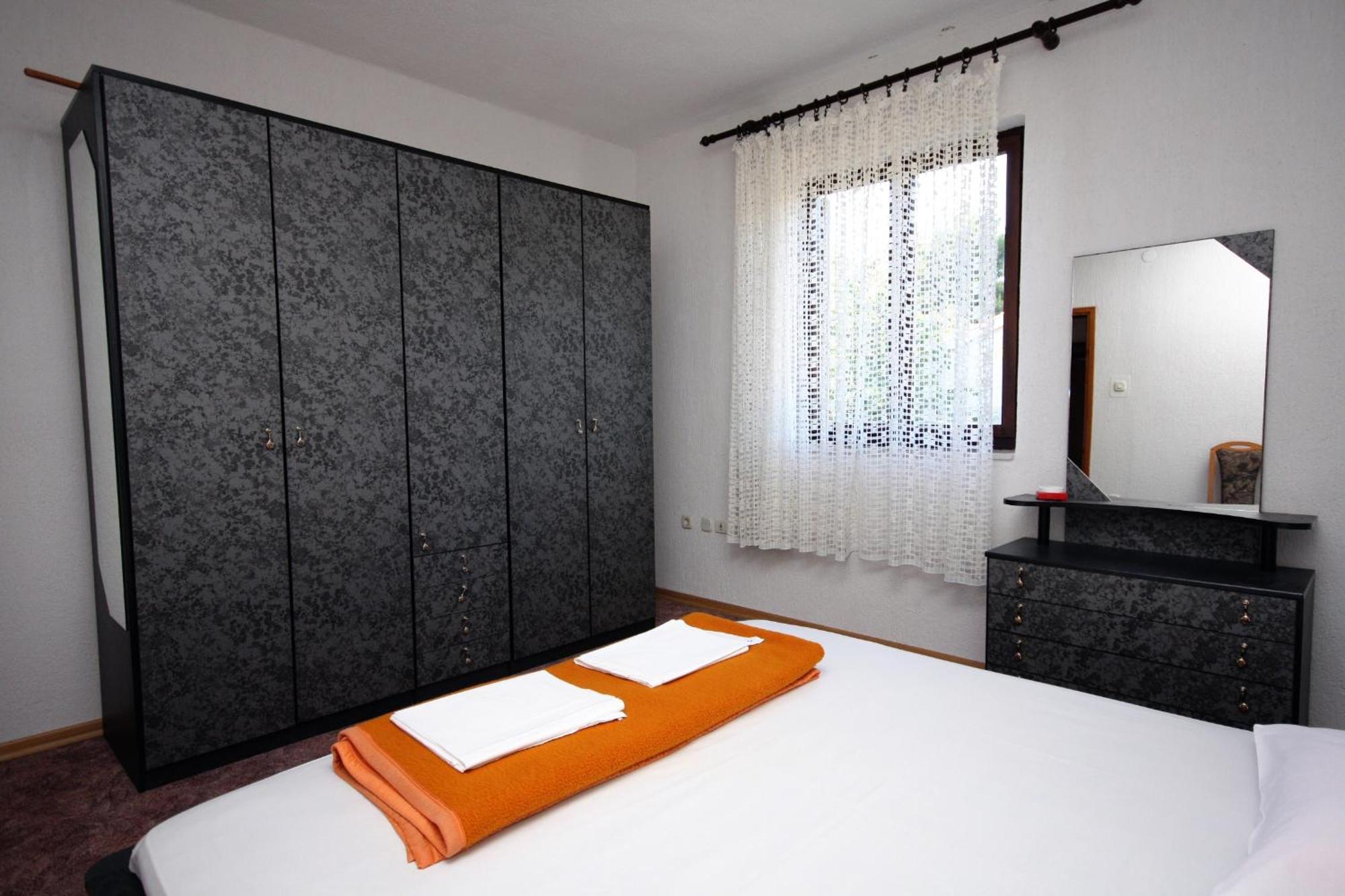 Apartments By The Sea Kampor, Rab - 5051 Номер фото